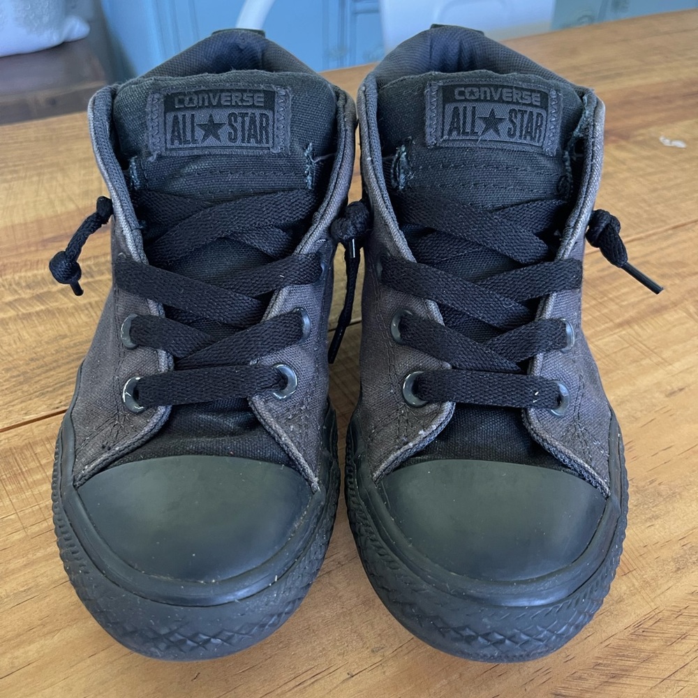 Converse slip on shoes